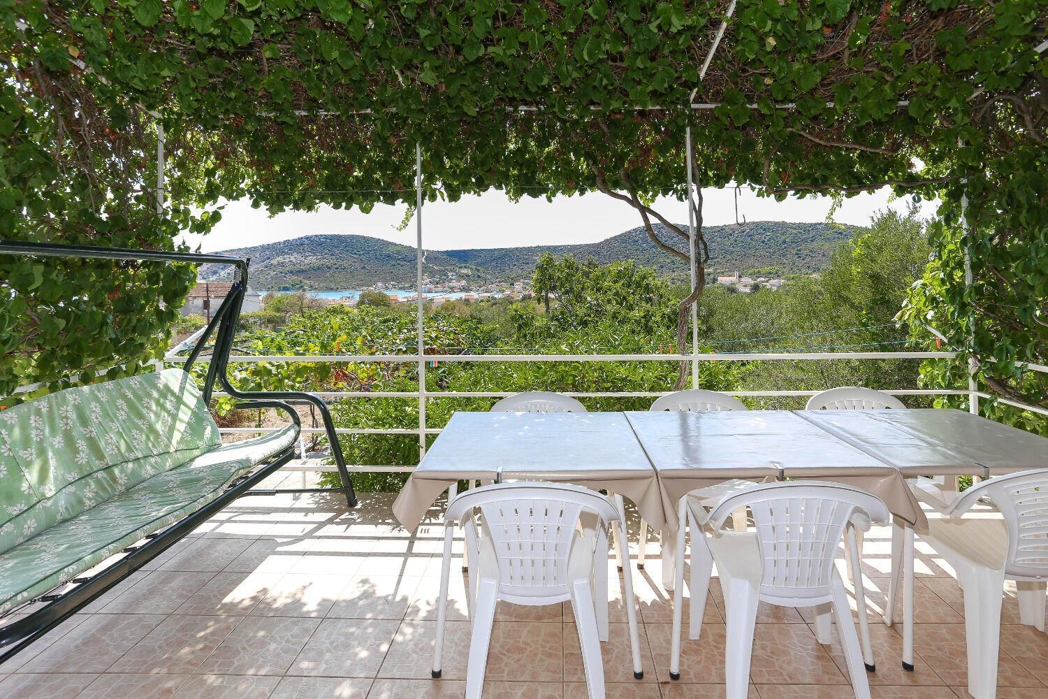 Holiday Home Marcelo-With Terrace Vinišće Exteriér fotografie